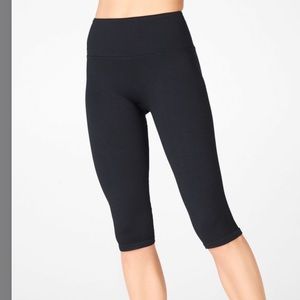 Fabletics Women’s High Waisted Ultra Crop Leggings